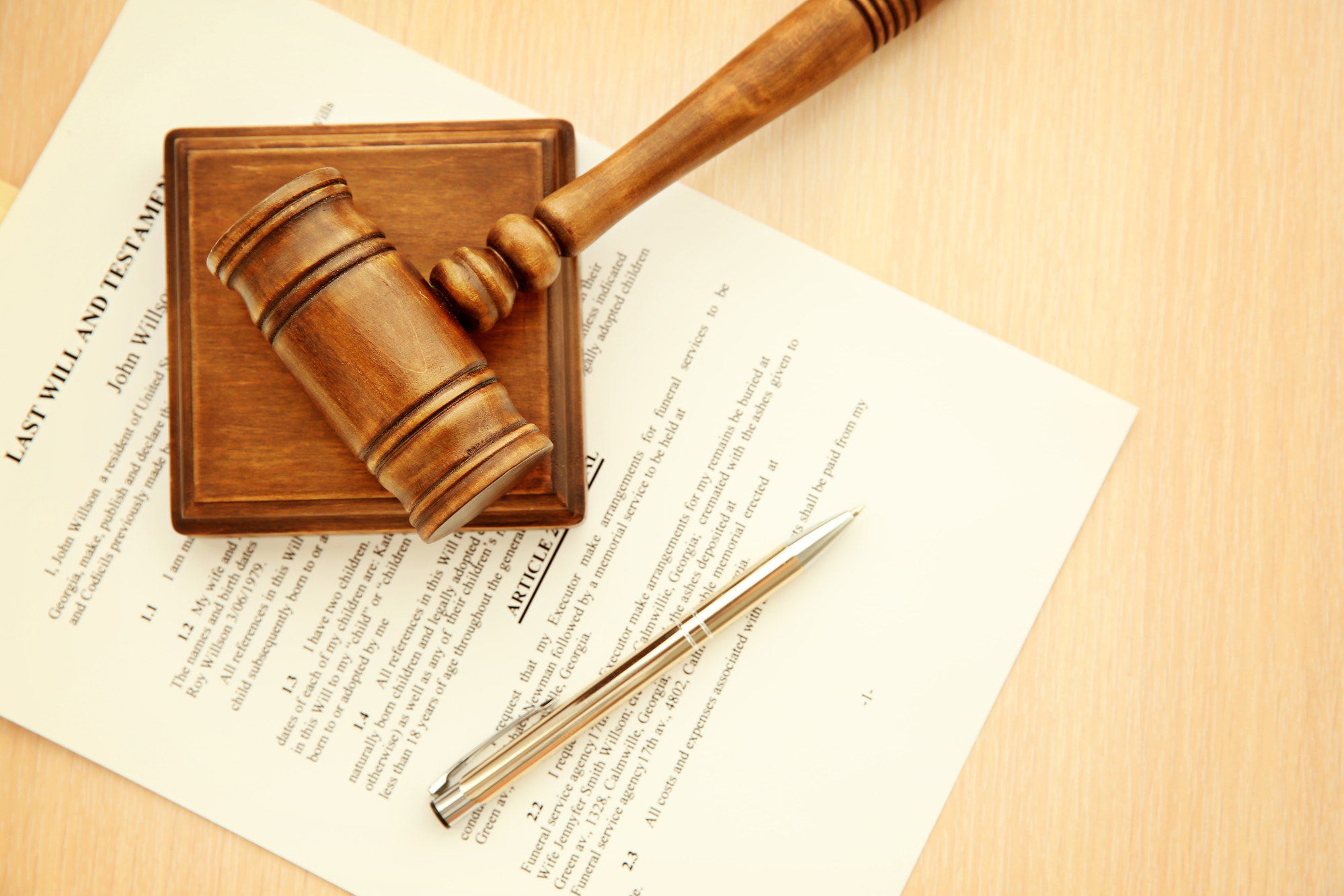 Podważenie testamentu. Na czym polega i kiedy można podważyć testament?