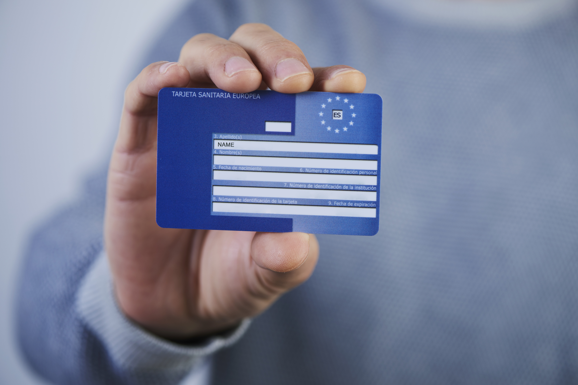 EKUZ, czyli Europejska Karta Ubezpieczenia Zdrowotnego. Jak wyrobić, co daje?