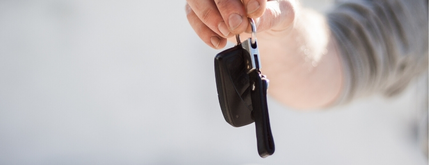 Pożyczki pod zastaw samochodu – to korzystne rozwiązanie?