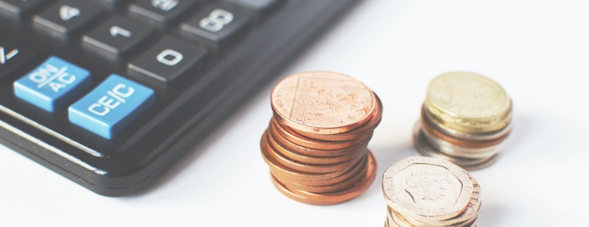 Bezwarunkowy dochód podstawowy wysokości 1200 zł dla każdego. Od kiedy w Polsce?