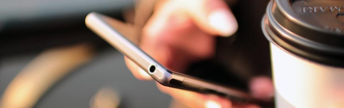 Pożyczki mobilne – jak pożyczać przez telefon?